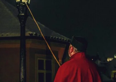 Lampář na Karlově mostě